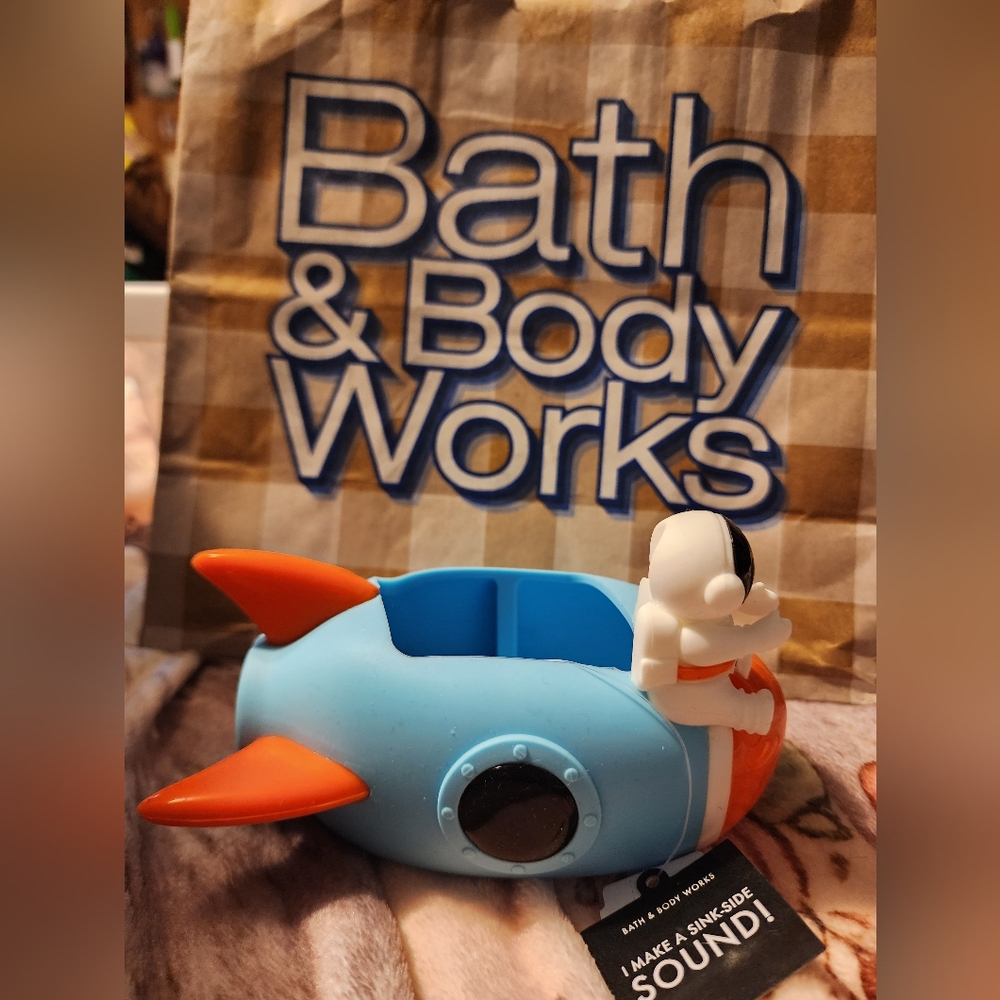 Sand soap spaceships holder